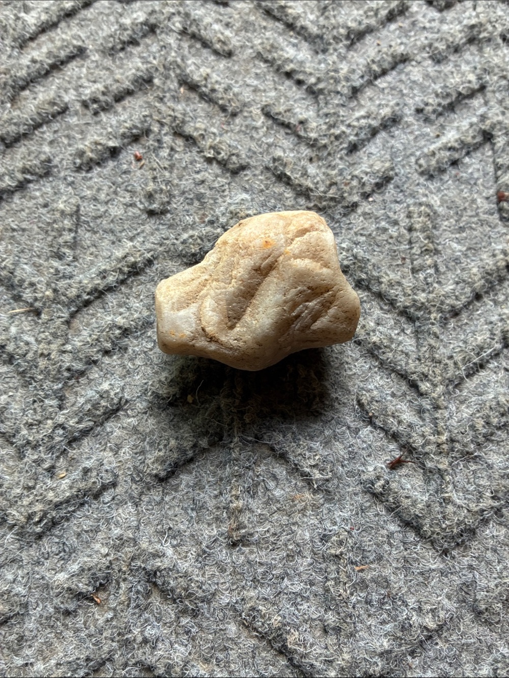 Polished Cream Quartz Stone - Natural Decorative Nugget - Picture 5 of 7